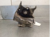 Replacement engine mount for Saab 9-3 station wagon (E50) 1.9 TiD OEM IAM reference 55187676 55210530 