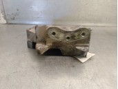 Replacement engine mount for Saab 9-3 station wagon (E50) 1.9 TiD OEM IAM reference 55187676 55210530 