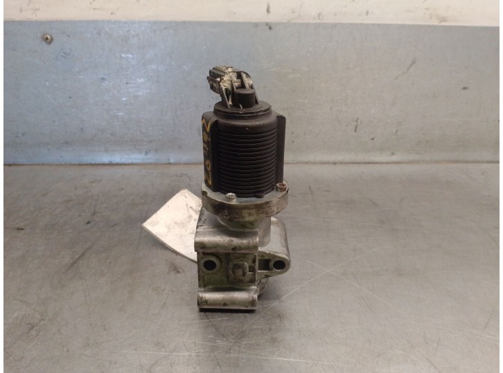 Replacement EGR valve for Saab 9-3 station wagon (E50) 1.9 TiD OEM IAM reference 555034A 93181981 