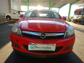 opel astra h gtc (a04) del año 2011