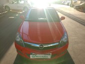opel astra h gtc (a04) del año 2011