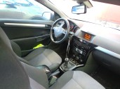 opel astra h gtc (a04) del año 2011