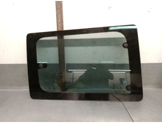 RIGHT REAR QUARTER WINDOW 95515531 5161226 