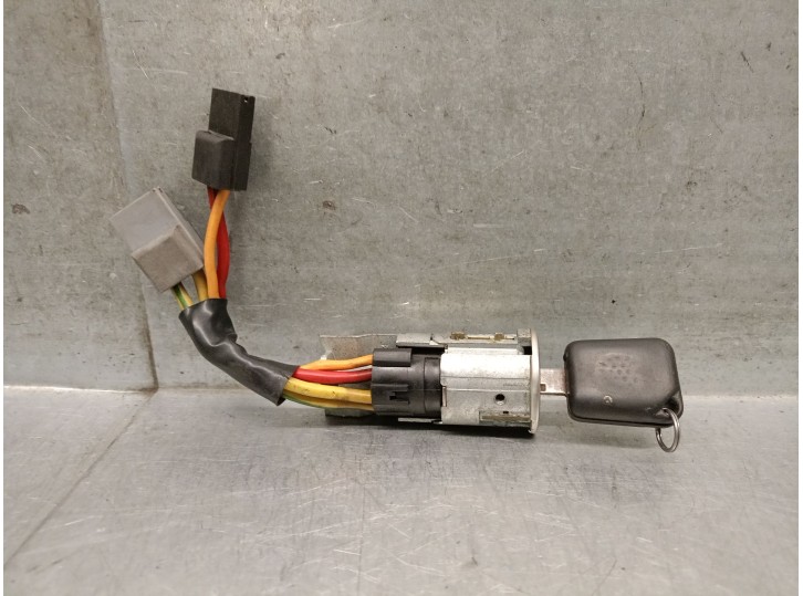 Replacement ignition switch for Renault 19 II (B/C53_) 1.4 (B/C535) OEM IAM reference E7J E7J