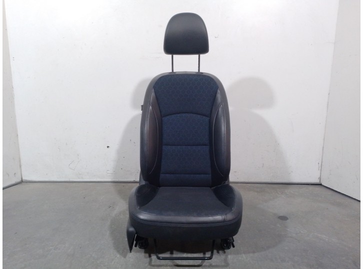 Recambio de asiento delantero derecho para ssangyong tivoli 1.6 xdi 160 referencia OEM IAM 673910 