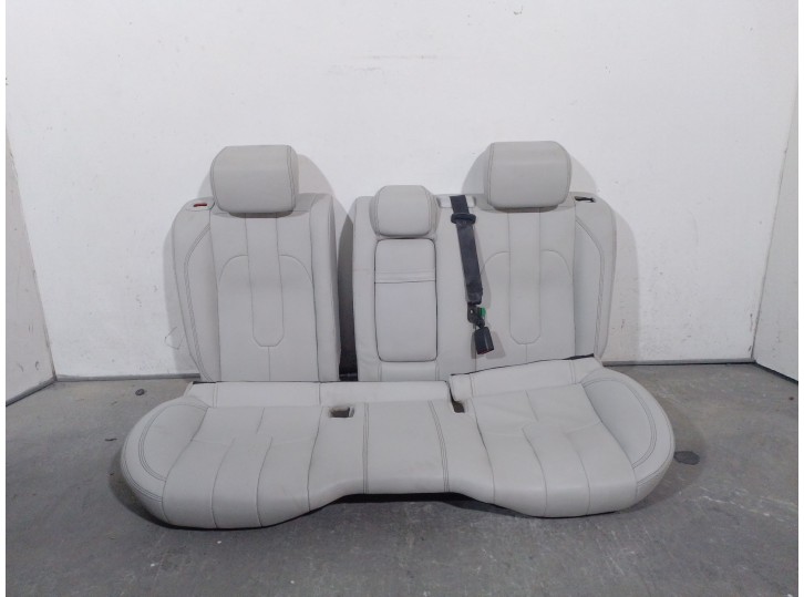Replacement rear seats for Land Rover Range Rover Evoque (L538) 2.2 D 4x4 OEM IAM reference LR026976 
