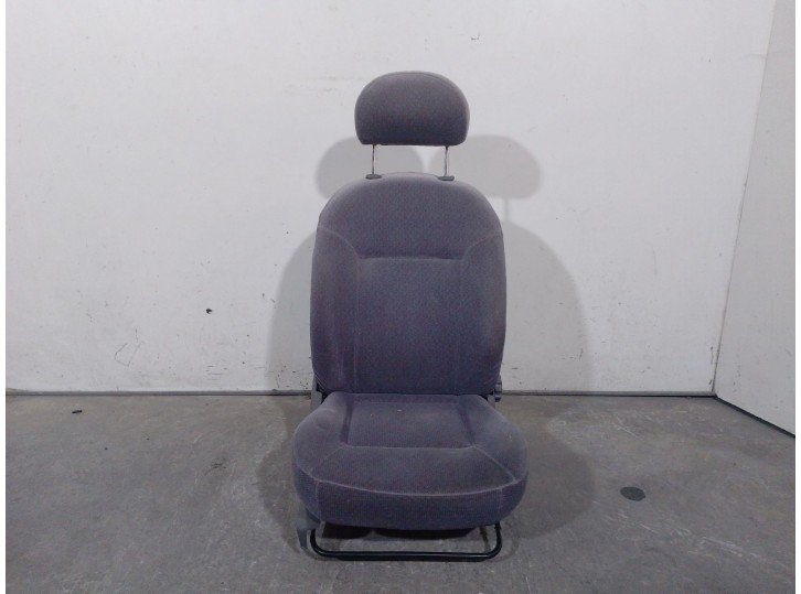Replacement front right seat for Nissan Micra II (K11) 1.3 i 16V OEM IAM reference CG13 