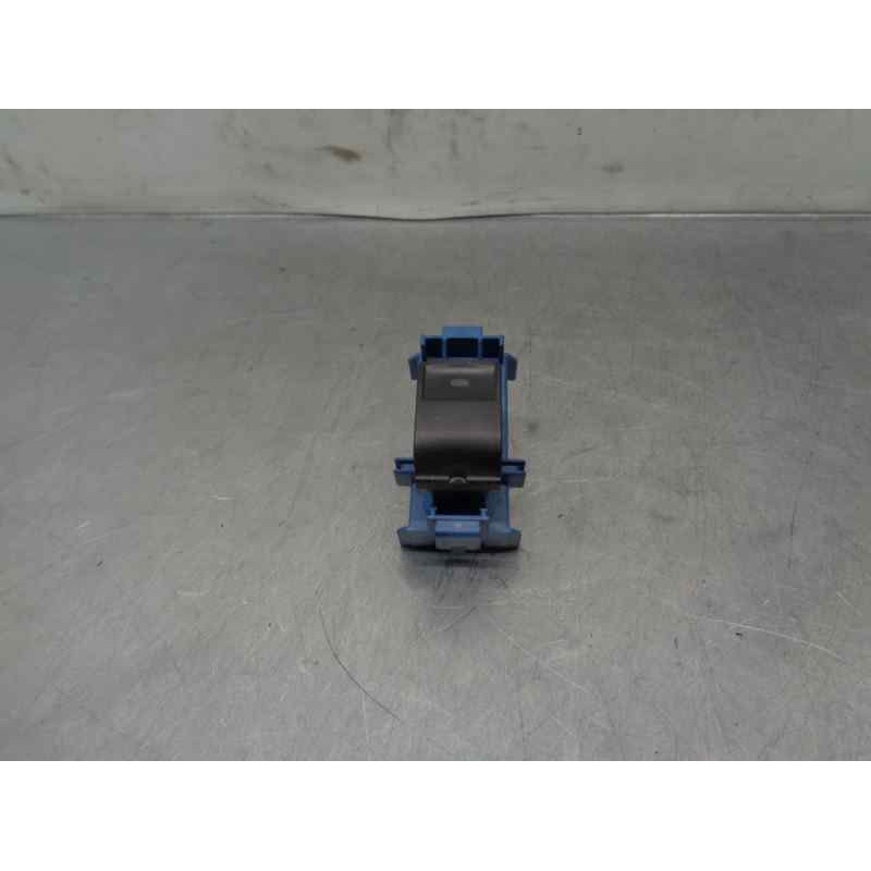 Recambio de mando elevalunas delantero derecho para toyota avensis cross sport (t27) advance referencia OEM IAM 8481005070  