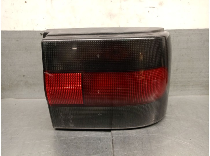 Replacement rear right tail light for renault 19 ii (b/c53_) 1.4 (b/c535) OEM IAM reference E7J E7J