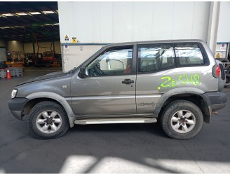 nissan terrano ii (r20) from the year 2000
