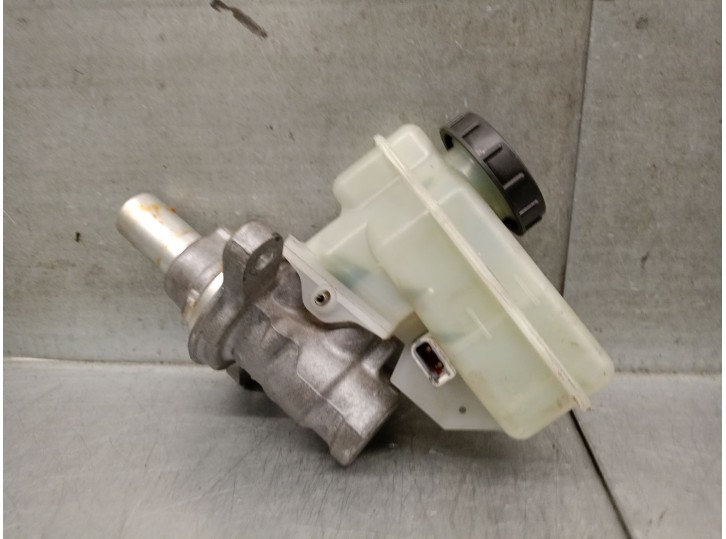 Recambio de bomba freno para infiniti fx 37 awd referencia OEM IAM D6010JK01A D6010JK01A 