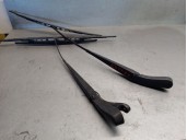 Replacement front right wiper arm for Volvo S80 I (184) 2.4 OEM IAM reference 9484617 9484617 