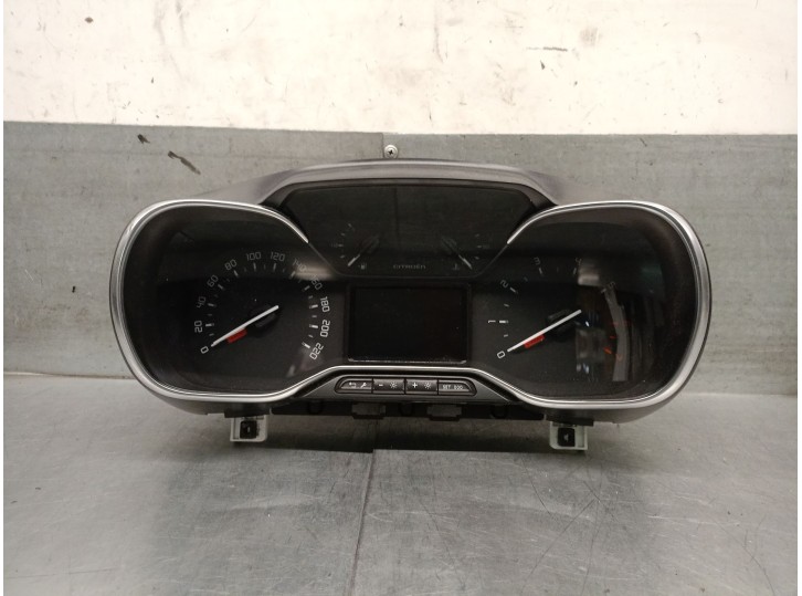 Replacement instrument cluster for Citroën C3 III (SX) 1.2 PureTech 82 OEM IAM reference 9832140480 9832140480 