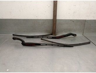 RIGHT FRONT WIPER ARM 8E1955408C 8E1955407C 