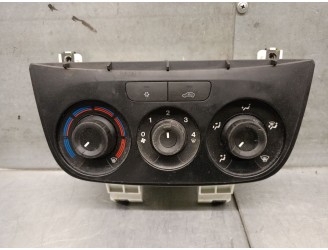 HEATER / AIR CONDITIONING CONTROL UNIT 263A2000 263A2000 