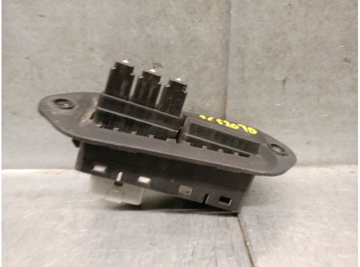 Replacement sensor for Opel Combo van/minivan (X12) 1.3 CDTi (B05) OEM IAM reference 51811769 51811769 