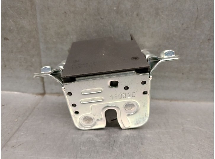 Replacement boot / tailgate lock for Seat Alhambra (710, 711) 2.0 TDI OEM IAM reference 7P0827505N 7P0827505G 
