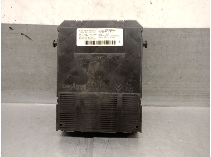 Replacement relay / fuse box for Peugeot 307 (3A/C) 2.0 HDi 90 OEM IAM reference 9636760580 9636760580 
