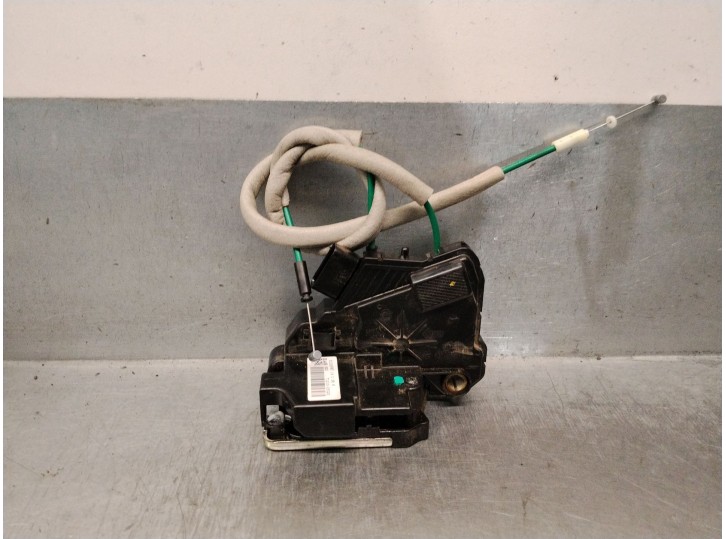 Replacement front left door lock for SsangYong Tivoli 1.6 XDi 160 OEM IAM reference 7121035020 