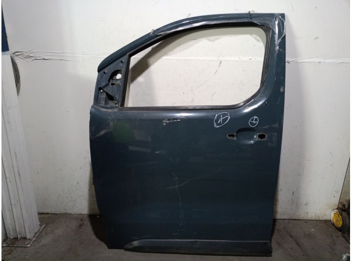 Replacement front left door for Citroën Jumpy III van (V_) 1.5 BlueHDi 100 OEM IAM reference 9811893780 98118