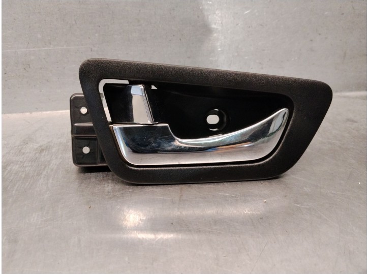 Recambio de maneta interior delantera izquierda para ssangyong tivoli 1.6 xdi 160 referencia OEM IAM 673910 