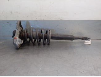 Replacement front left shock absorber for Audi A4 B7 Avant (8ED) 2.0 TDI 16V OEM IAM reference 8E0413031DE 8E0413031DA 