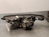 Replacement right headlight for SsangYong Tivoli 1.6 XDi 160 OEM IAM reference 8310235300 