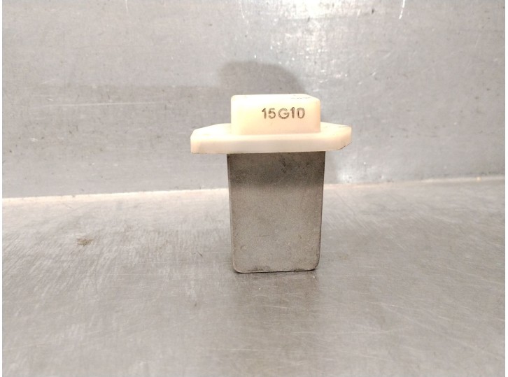 Recambio de resistencia calefaccion para ssangyong tivoli 1.6 xdi 160 referencia OEM IAM 673910 