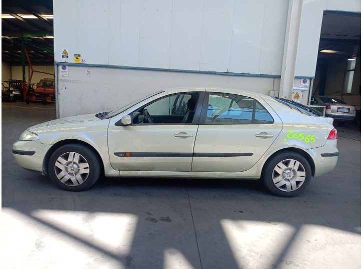 renault laguna ii (bg0/1_) from the year 2001