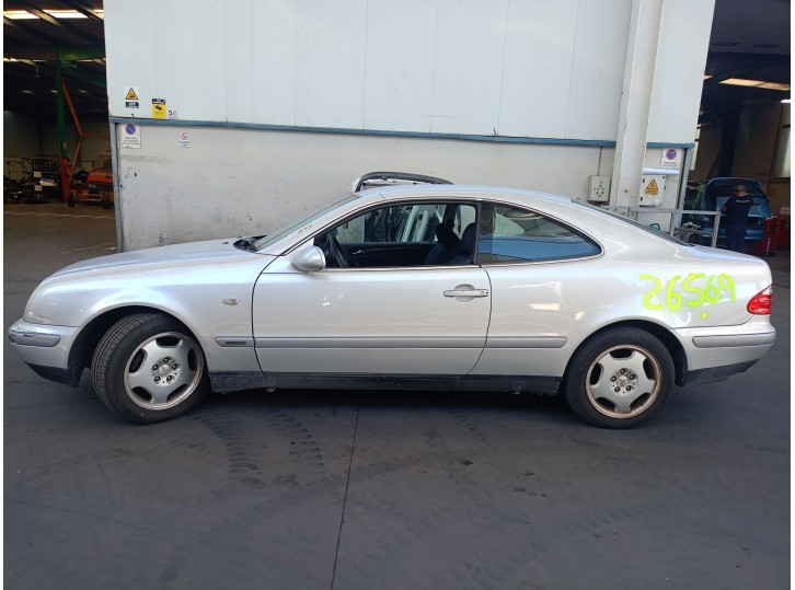 mercedes-benz clk (c208) del año 1998
