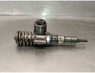 Recambio de inyector para dodge caliber 2.0 crd referencia OEM IAM 03G130073G 0414720404