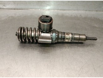 Recambio de inyector para dodge caliber 2.0 crd referencia OEM IAM 03G130073G 0414720404