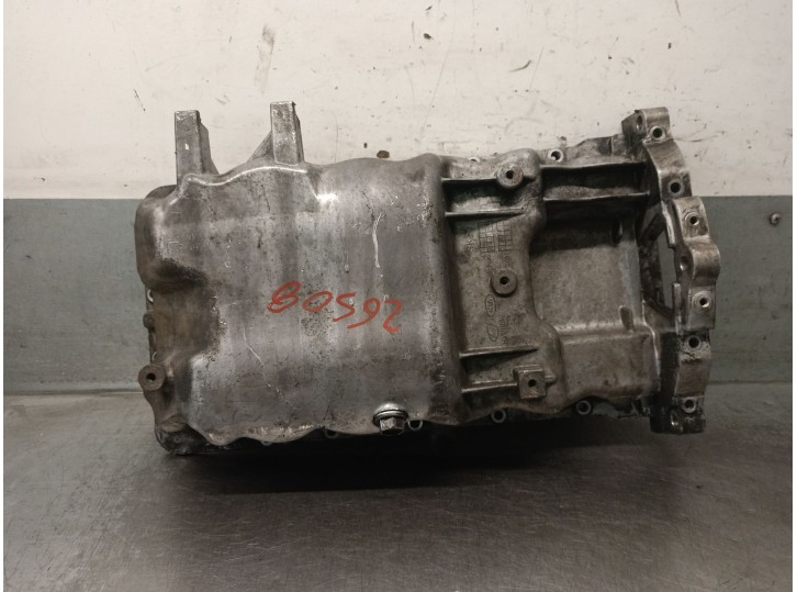 Recambio de carter para hyundai matrix (fc) 1.5 crdi vgt referencia OEM IAM 215102A101 215102A101 
