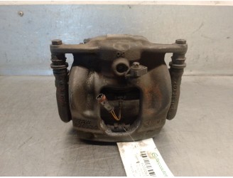 Replacement front right brake caliper for Infiniti QX30 2.2 D AWD OEM IAM reference 411115DA0A 411115DA0A