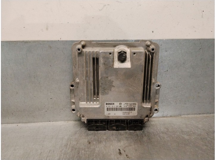 Engine control unit (ECU) for Nissan Primastar van (X83) 2.0 dCi 115