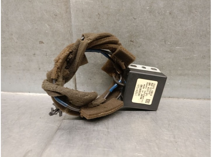Recambio de antena para infiniti fx 30d awd referencia OEM IAM 259751DR1A 259751DR1A 
