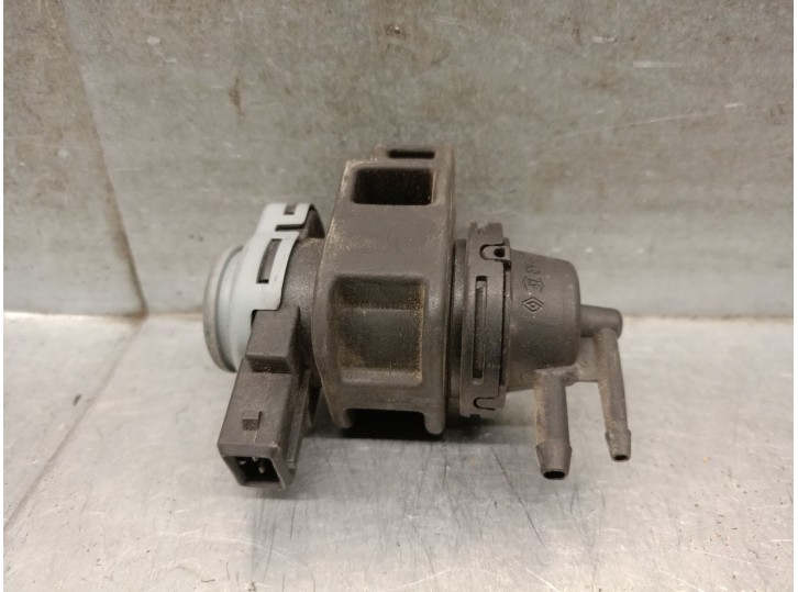 Recambio de electrovalvula vacio para infiniti fx 30d awd referencia OEM IAM 8200575400 8200575400