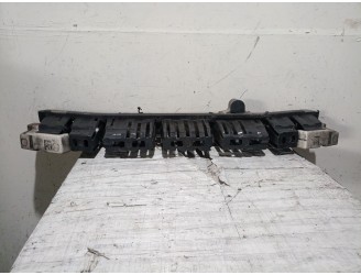 Recambio de refuerzo paragolpes delantero para infiniti fx 30d awd referencia OEM IAM 620301DR0A 620301DR0A 