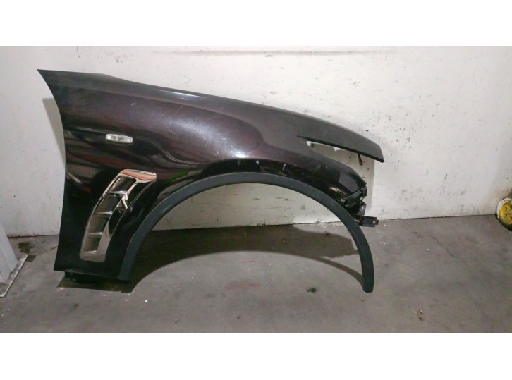 Recambio de aleta delantera derecha para infiniti fx 30d awd referencia OEM IAM F31001CAAA F31001CAAA 