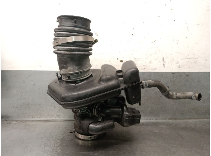 Recambio de tubo para nissan murano i (z50) 3.5 4x4 referencia OEM IAM 16576CA000 16576CA000 