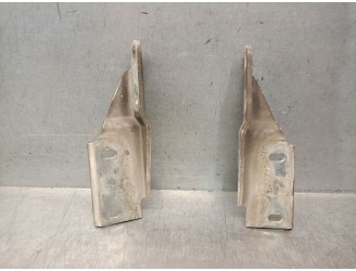 Replacement hood hinge for Volkswagen Transporter T4 bus (70B, 70C, 7DB, 7DK, 70J, 70K, 7DC, 7 2.4 D OEM IAM reference 