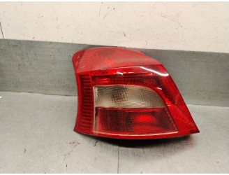Replacement rear left tail light for toyota yaris (_p9_) 1.4 d-4d (nlp90_) OEM IAM reference 815610D110 815610D110
