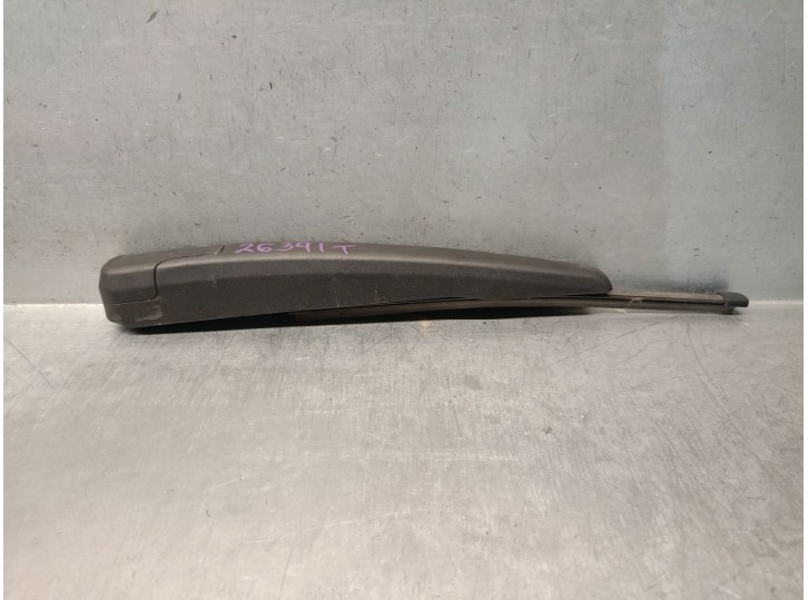 Replacement rear wiper arm for Jeep Avenger 1.2 OEM IAM reference 9835540280 9835540280