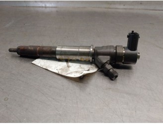 Replacement injector for Renault Trafic II Bus (JL) 2.0 DCI 115 OEM IAM reference H82912226 0445110634