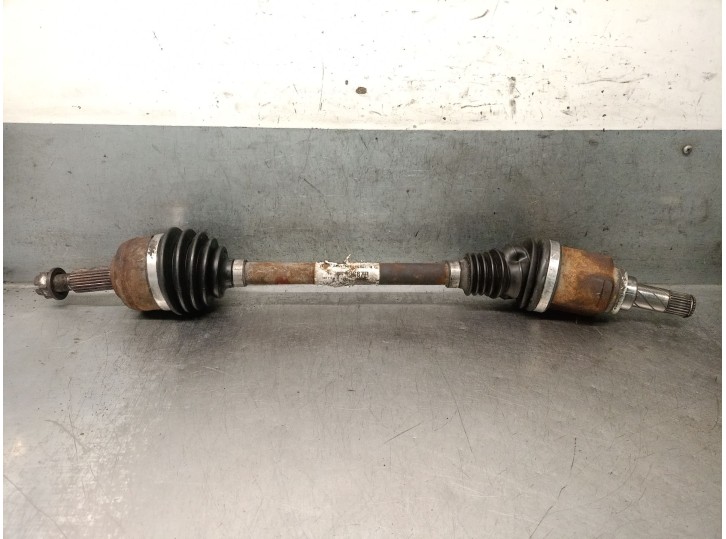 Replacement left front driveshaft for renault scénic iii (jz0/1_) 1.2 tce OEM IAM reference 8200725512 8200725512