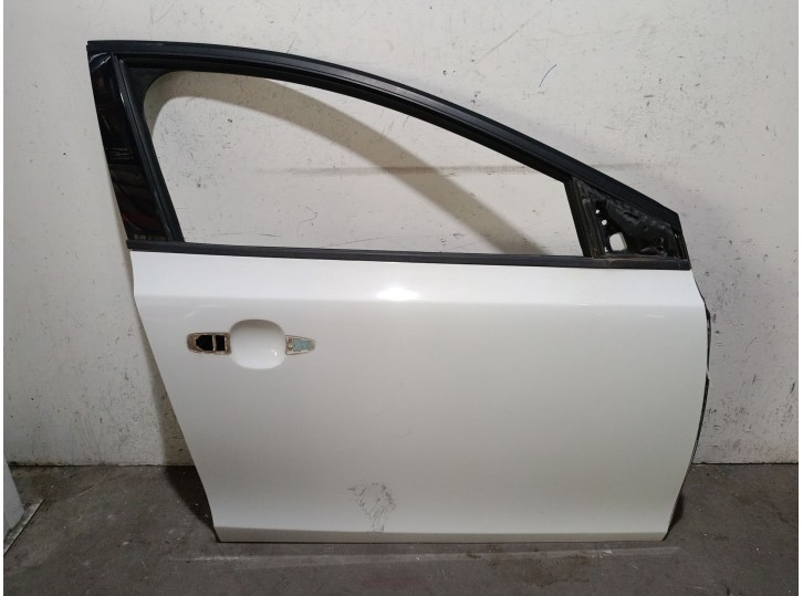 Recambio de puerta delantera derecha para volvo v40 cross country (526) d3 referencia OEM IAM 32321019 32321019 