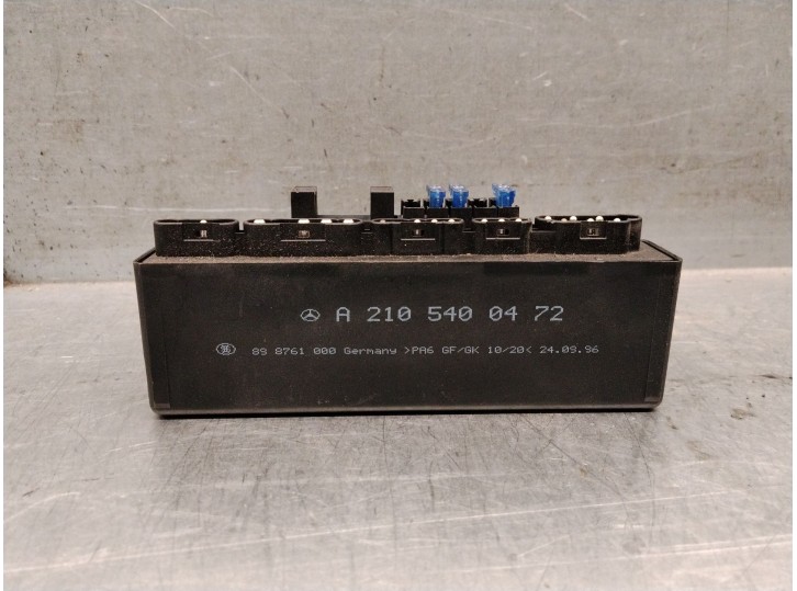 Replacement relay / fuse box for Mercedes-Benz E Class (W210) E 280 (210.053) OEM IAM reference A2105400472 898761000