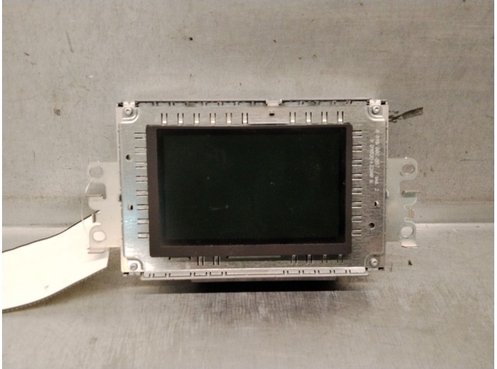 Replacement multifunction screen for Volvo V40 Cross Country (526) D3 OEM IAM reference 31438296 3601133