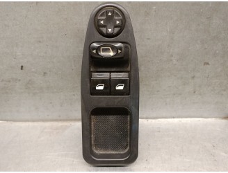 Replacement front left window switch for Fiat Scudo van (270_, 272_) 2.0 D Multijet OEM IAM reference 149961