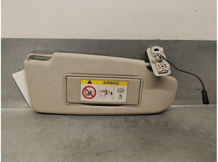 Replacement right sun visor for volvo v40 cross country (526) d3 OEM IAM reference 39836233 39836233